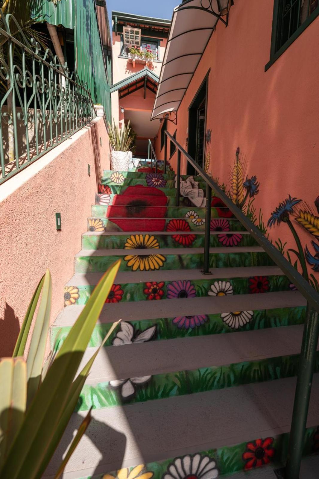 Villa Ida Acomodacoes, Suites Aconchegantes E Charmosas No Centro แซร์ฮาเนกรา ภายนอก รูปภาพ